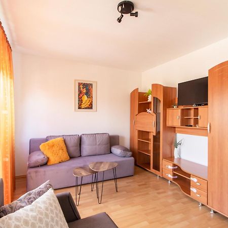 Viky'S Apartment Gyor Luaran gambar