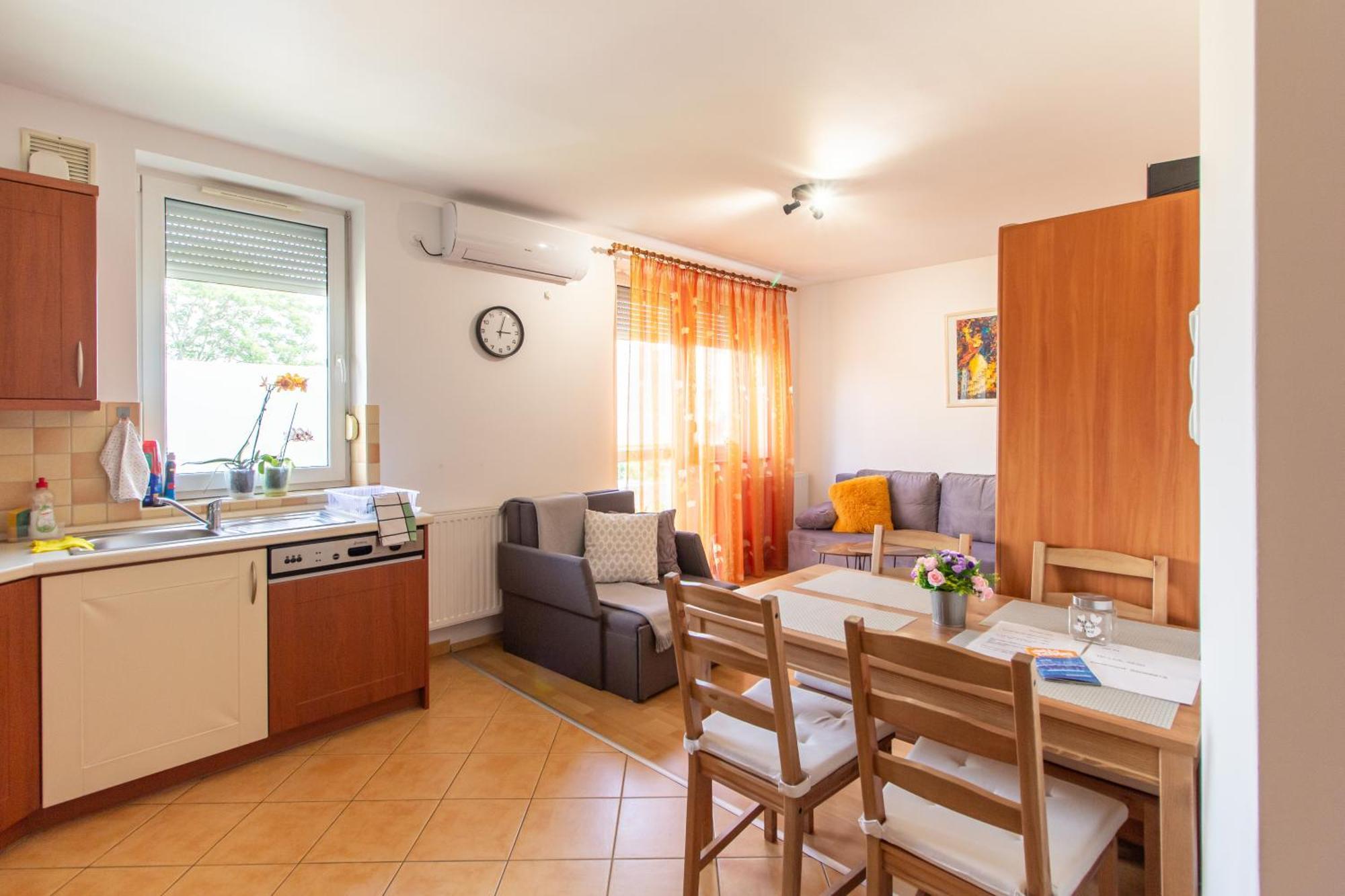 Viky'S Apartment Gyor Luaran gambar
